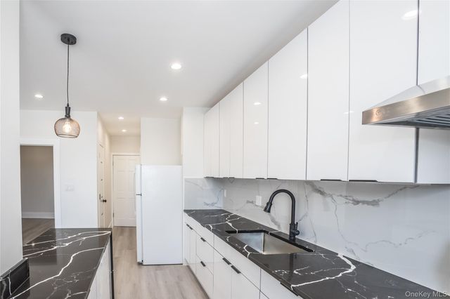 6717 Myrtle Avenue, Glendale, NY 11385