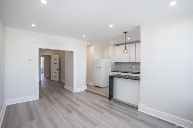 6717 Myrtle Avenue, Glendale, NY 11385