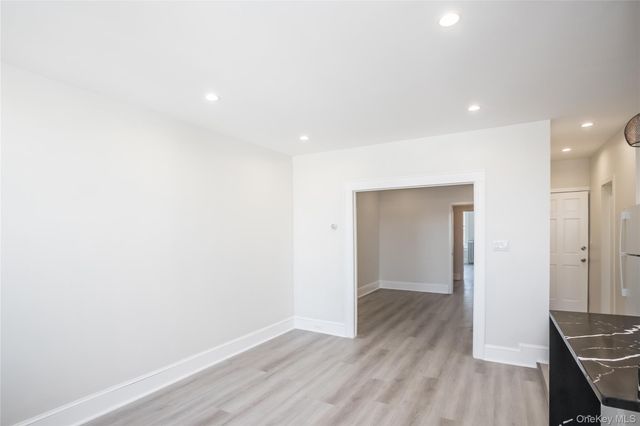 6717 Myrtle Avenue, Glendale, NY 11385