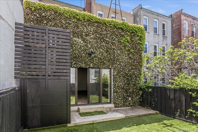 6717 Myrtle Avenue, Glendale, NY 11385