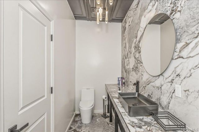 6717 Myrtle Avenue, Glendale, NY 11385