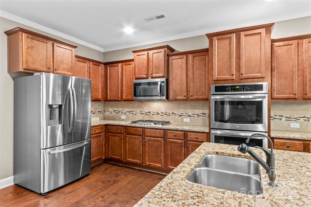 4018 Halyard Drive, Denver, NC 28037