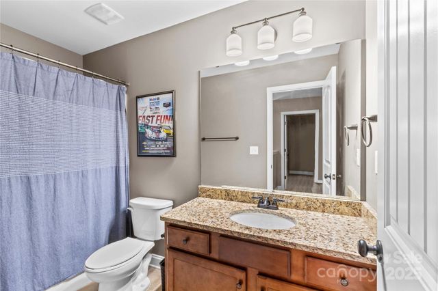 4018 Halyard Drive, Denver, NC 28037