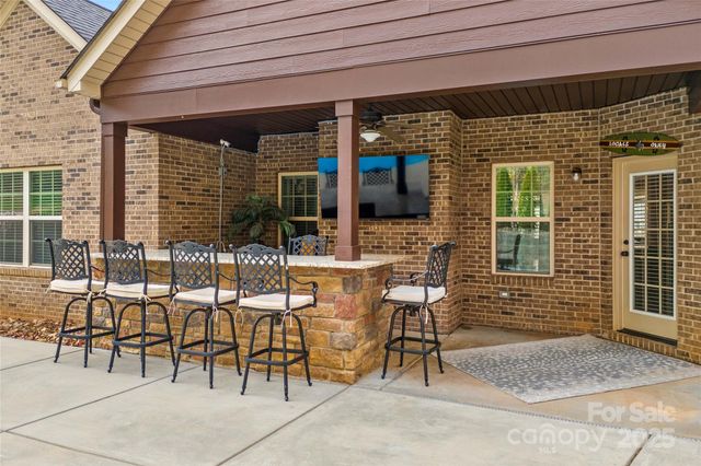 4018 Halyard Drive, Denver, NC 28037