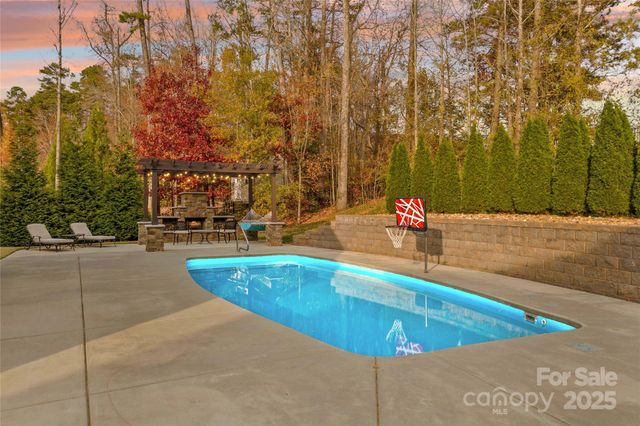 4018 Halyard Drive, Denver, NC 28037