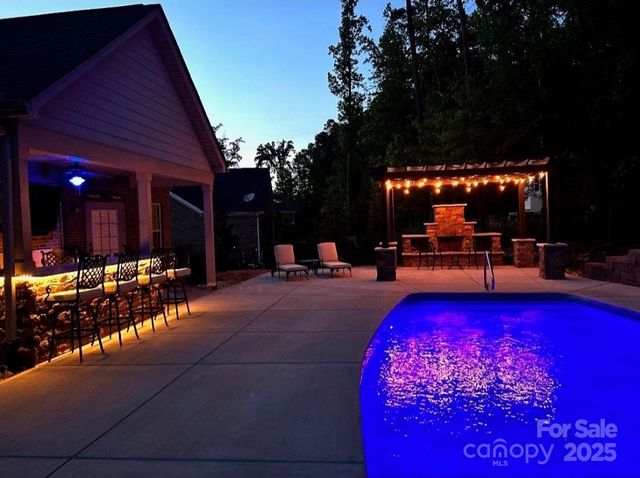 4018 Halyard Drive, Denver, NC 28037