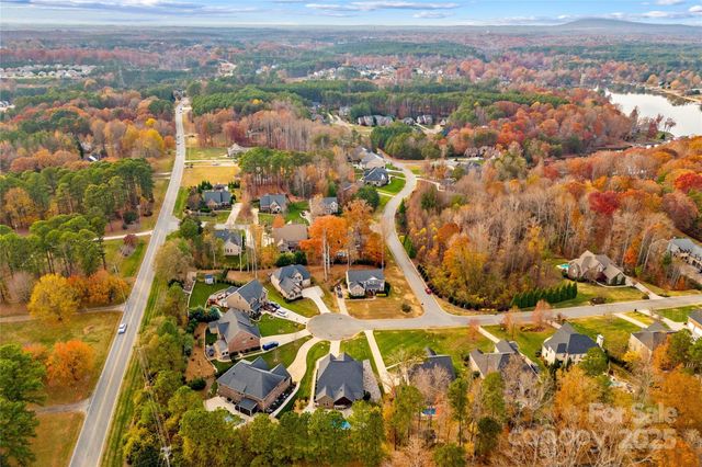 4018 Halyard Drive, Denver, NC 28037