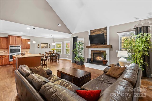 4018 Halyard Drive, Denver, NC 28037