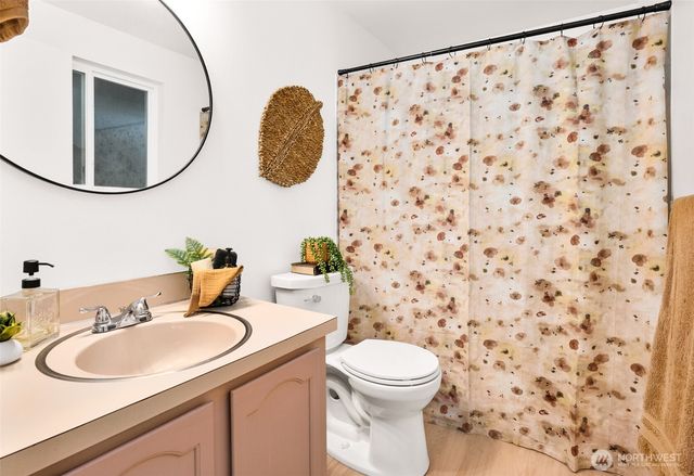 1641 N 185th Street, Shoreline, WA 98133