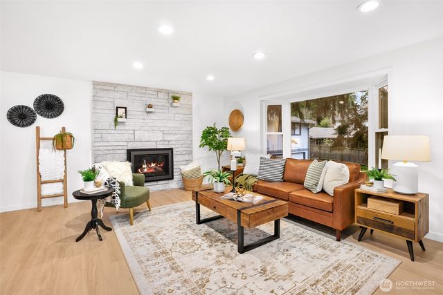 1641 N 185th Street, Shoreline, WA 98133