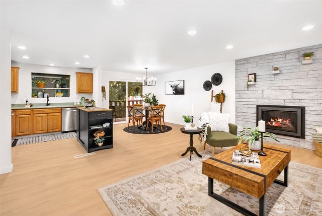 1641 N 185th Street, Shoreline, WA 98133