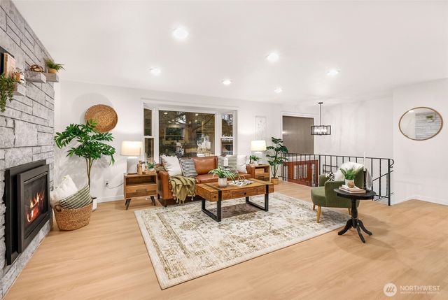 1641 N 185th Street, Shoreline, WA 98133