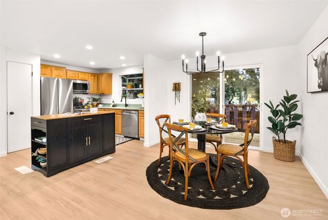 1641 N 185th Street, Shoreline, WA 98133