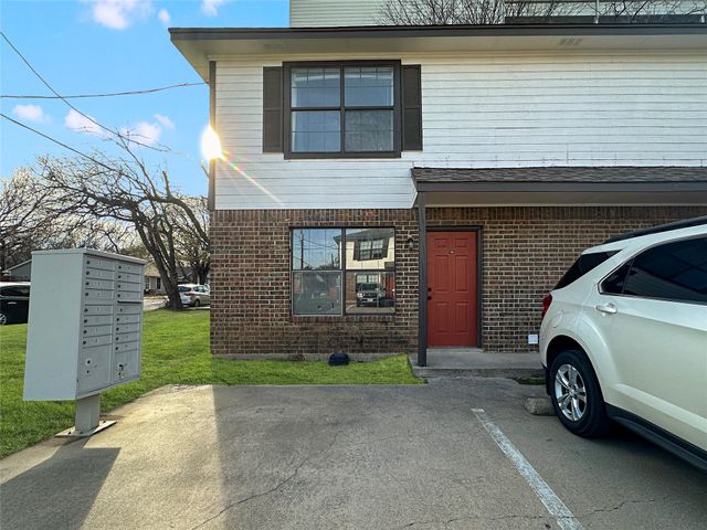 922 Fannin Street 109, Denton, TX 76201