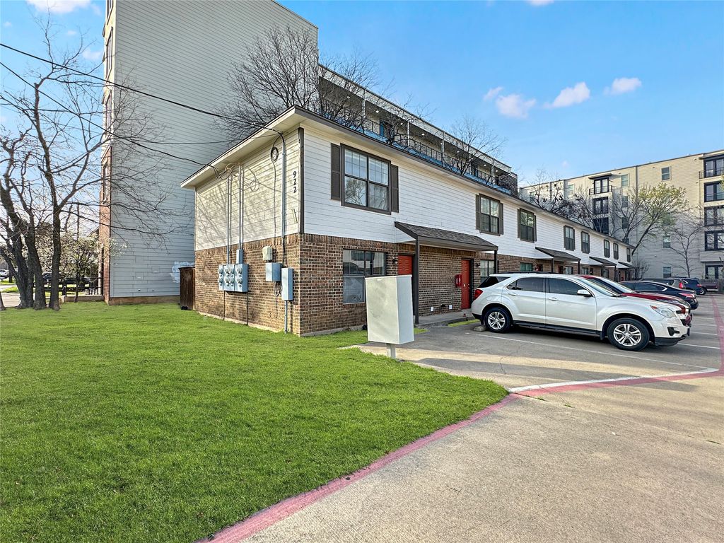 922 Fannin Street 109, Denton, TX 76201