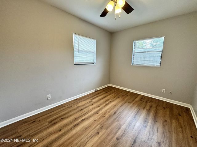 447 BRIGHTON Avenue, Orange Park, FL 32073