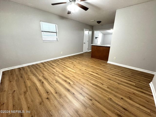 447 BRIGHTON Avenue, Orange Park, FL 32073