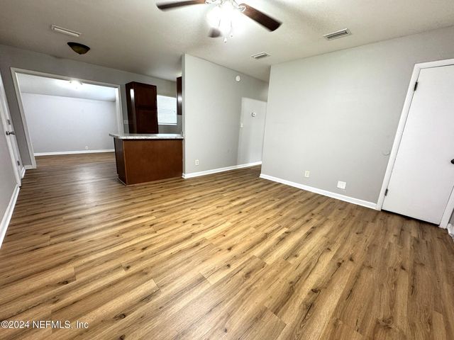 447 BRIGHTON Avenue, Orange Park, FL 32073