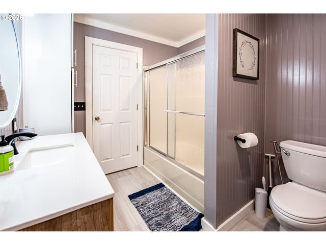 28500 GIMPL HILL Rd, Eugene, OR 97402