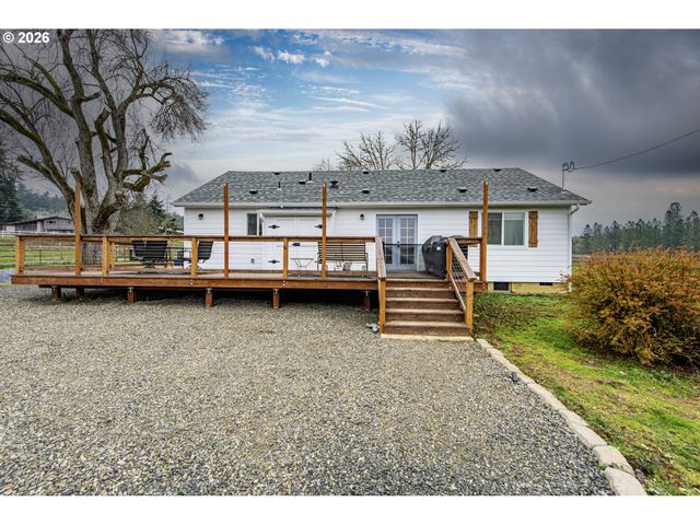 28500 GIMPL HILL Rd, Eugene, OR 97402