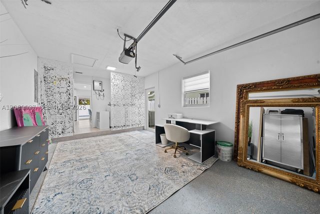 208 SE 4th Ter, Dania Beach, FL 33004