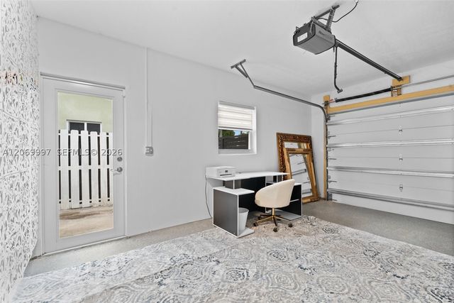 208 SE 4th Ter, Dania Beach, FL 33004
