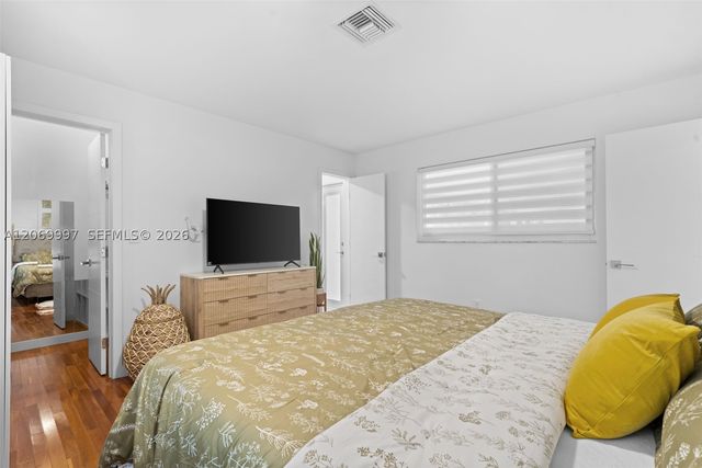 208 SE 4th Ter, Dania Beach, FL 33004