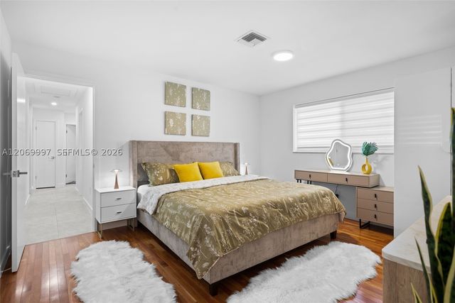 208 SE 4th Ter, Dania Beach, FL 33004