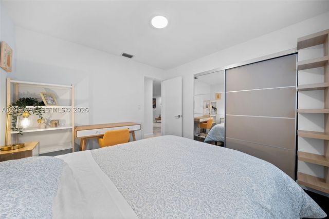 208 SE 4th Ter, Dania Beach, FL 33004