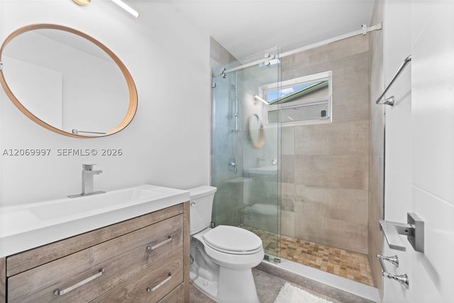 208 SE 4th Ter, Dania Beach, FL 33004