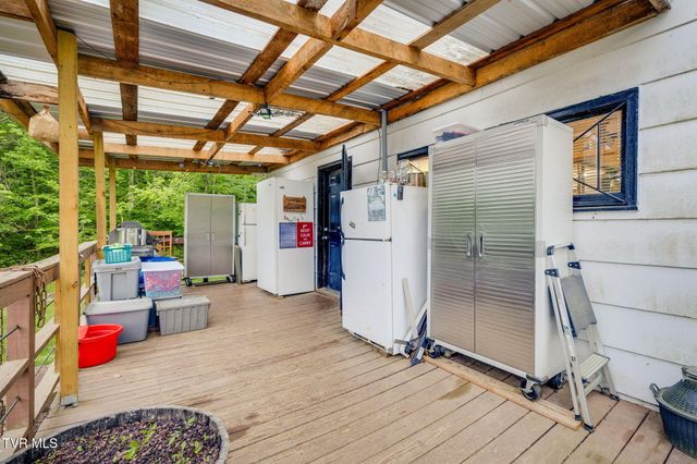 838 Longs Bend Road, Rogersville, TN 37857