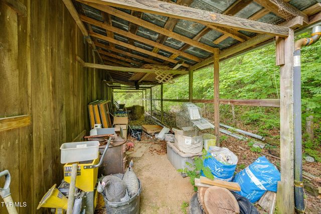 838 Longs Bend Road, Rogersville, TN 37857