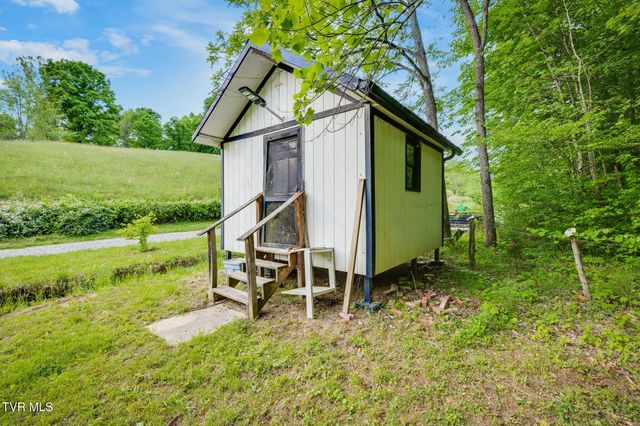838 Longs Bend Road, Rogersville, TN 37857