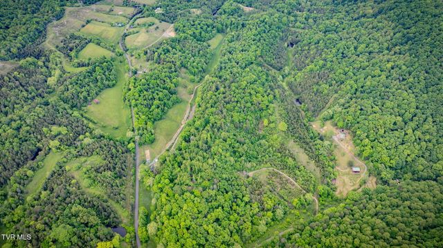 838 Longs Bend Road, Rogersville, TN 37857