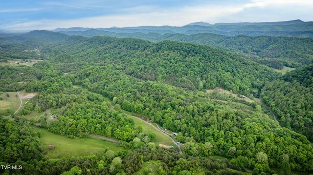 838 Longs Bend Road, Rogersville, TN 37857