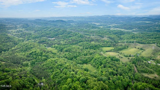 838 Longs Bend Road, Rogersville, TN 37857