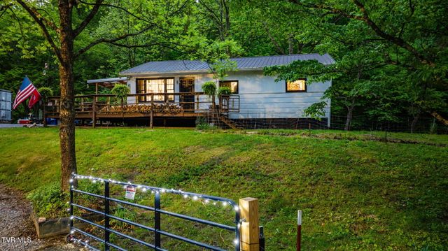 838 Longs Bend Road, Rogersville, TN 37857