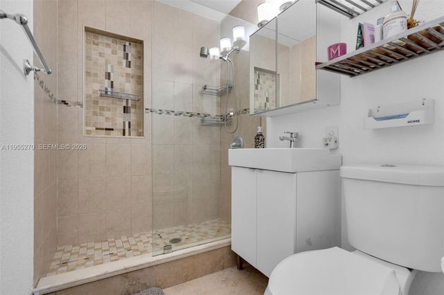 13800 NW 2nd Ave, North Miami, FL 33168