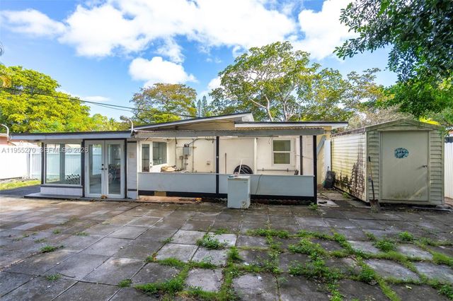 13800 NW 2nd Ave, North Miami, FL 33168