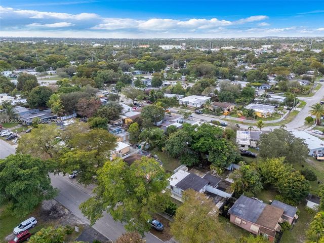 13800 NW 2nd Ave, North Miami, FL 33168