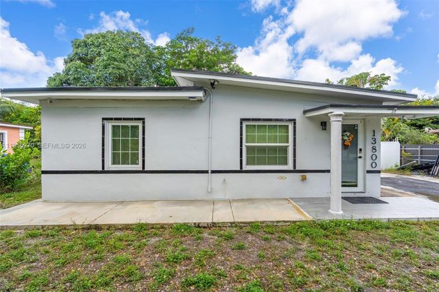 13800 NW 2nd Ave, North Miami, FL 33168