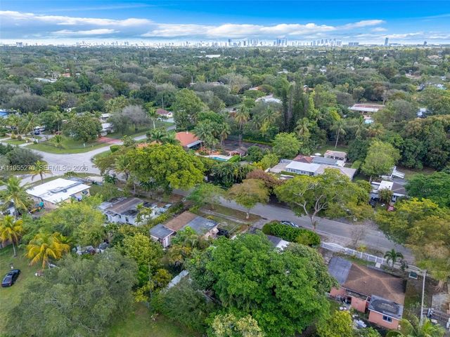 13800 NW 2nd Ave, North Miami, FL 33168