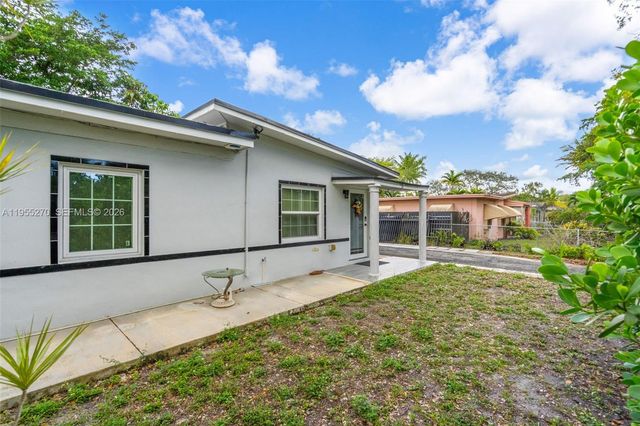 13800 NW 2nd Ave, North Miami, FL 33168