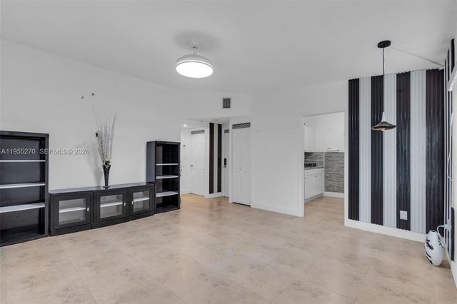 13800 NW 2nd Ave, North Miami, FL 33168