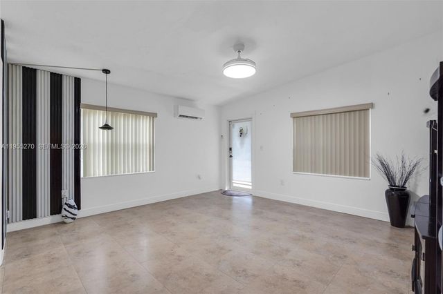 13800 NW 2nd Ave, North Miami, FL 33168