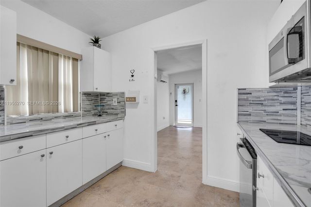 13800 NW 2nd Ave, North Miami, FL 33168