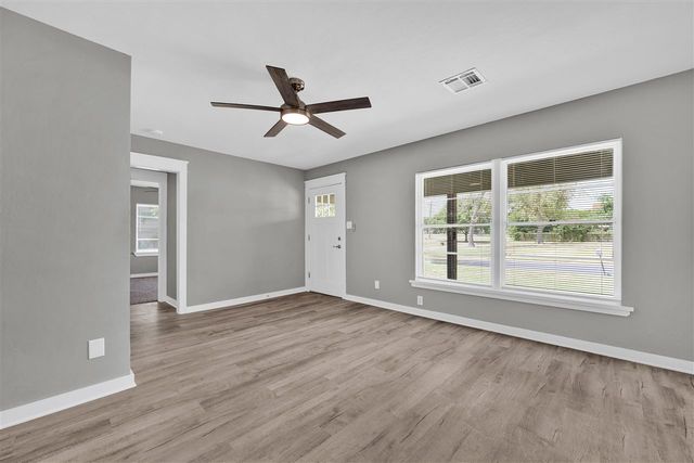 7 NW 29th, Lawton, OK 73501