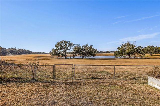 479 NW Appaloosa Way, Madison, FL 32340