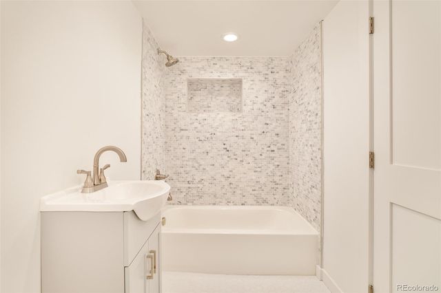 929 N Pearl Street, Denver, CO 80203