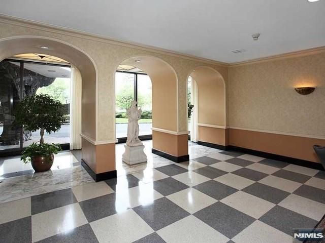 2100 Linwood Avenue 15P, Fort Lee, NJ 07024